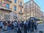 Presidio degli studenti davanti a EDISU: disagi al traffico tra via Michelangelo e corso Raffaello Presidio degli studenti davanti a EDISU: disagi al traffico tra via Michelangelo e corso Raffaello