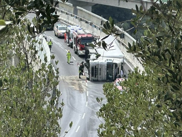 Incidente in A10 e l'Aurelia va in tilt: l'ennesimo caos viabilità senza alternative (FOTO)