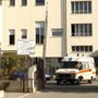 Spari all'ospedale di Angera: uomo uccide una paziente e si toglie la vita