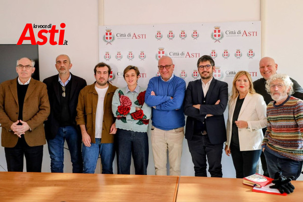 Opposizioni all'attacco: "Nessuna svolta, solo una strada chiusa per Asti" Opposizioni all'attacco: "Nessuna svolta, solo una strada chiusa per Asti"