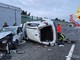 FOTO. Pauroso incidente sull'autostrada A9: incastrati nelle lamiere una donna incinta e il figlio di un anno