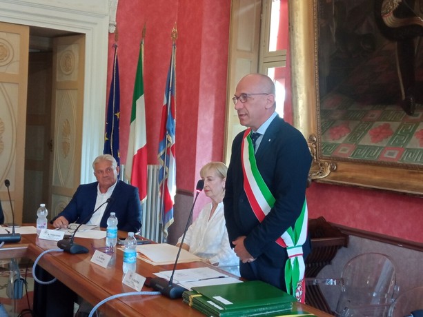 Racconigi, clima incandescente nella Città del Castello per la vicenda del sottopasso. E non solo Racconigi, clima incandescente nella Città del Castello per la vicenda del sottopasso. E non solo