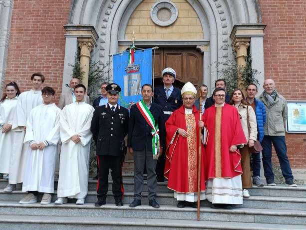 A Frinco si riapre la chiesa parrocchiale, chiusa dal 2013 per il crollo del castello [FOTO]