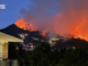 Incendio a Como, notte di paura. Da tutta la Lombardia per spegnere le fiamme