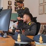Timbrava il cartellino e poi andava a lavorare in Svizzera: dipendente comunale infedele scoperto dalla Guardia di Finanza