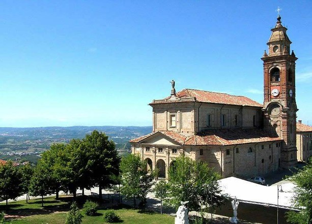 Diano d'Alba piange Lucia Casavecchia, morta a soli 22 anni: "Una famiglia che ha sempre dato tanto alla comunità" Diano d'Alba piange Lucia Casavecchia, morta a soli 22 anni: "Una famiglia che ha sempre dato tanto alla comunità"