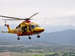 Tragedia sulla Statale 26: travolto e schiacciato da un furgone, muore un 58enne
