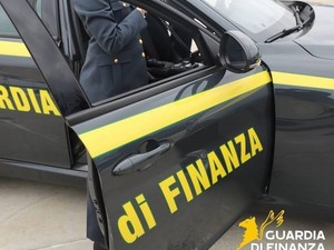 False attestazioni sugli esami di idoneità, arriva la Finanza: indagato il rappresentante di un istituto scolastico False attestazioni sugli esami di idoneità, arriva la Finanza: indagato il rappresentante di un istituto scolastico