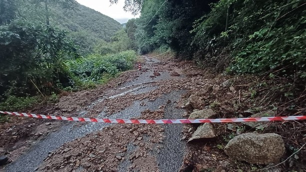 Fuoriuscita del Riobasco e frane a Ellera. Sindaco: &quot;I commenti si sprecano ma tutte le diramazioni di allerta meteo vanno prese con la dovuta considerazione&quot; (FOTO)