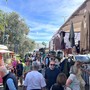 Sanremo, il lungomare si riempie di turisti per la Fiera di San Romolo: bancarelle e visitatori nel cuore della città (Foto) Sanremo, il lungomare si riempie di turisti per la Fiera di San Romolo: bancarelle e visitatori nel cuore della città (Foto)