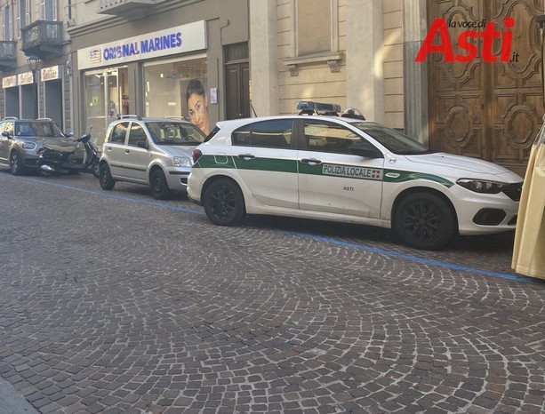 I furti in via Cavour allarmano i commercianti, Confcommercio: "Presidio fondamentale, non lasciateci soli"