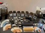Villanova d’Albenga, arrestati due giovani per spaccio: sequestrati 2,5 chili di droga (VIDEO)