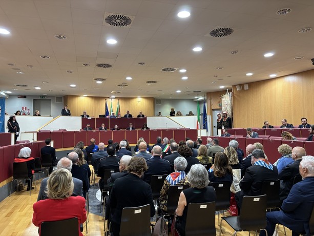 Il consiglio regionale celebra l’80° anniversario del 25 Aprile: “La liberazione di Genova è la più importante d’Italia e d’Europa”