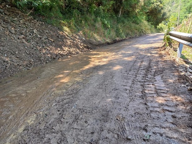 Violenti piogge a Quiliano, chiusa per frana la strade dei Tecci, evacuata un'abitazione a Cadibona