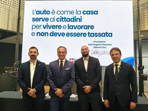 Nel Torinese oltre 809mila persone non pagheranno il bollo auto. Cirio: "Tolta una tassa ingiusta" Nel Torinese oltre 809mila persone non pagheranno il bollo auto. Cirio: "Tolta una tassa ingiusta"