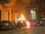 Un'auto esplode nella notte, momenti di paura in via Di Nanni