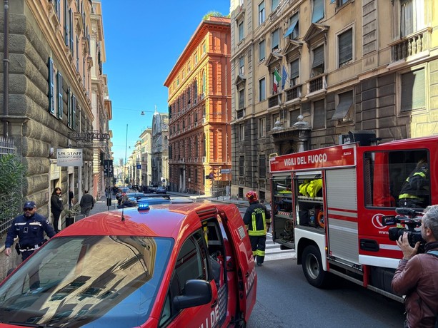 Via Assarotti, allarme bomba vicino alla sinagoga
