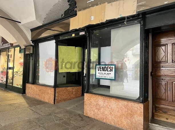 Sul problema dei negozi chiusi nella città di Cuneo interviene il consigliere di maggioranza Vincenzo Pellegrino Sul problema dei negozi chiusi nella città di Cuneo interviene il consigliere di maggioranza Vincenzo Pellegrino