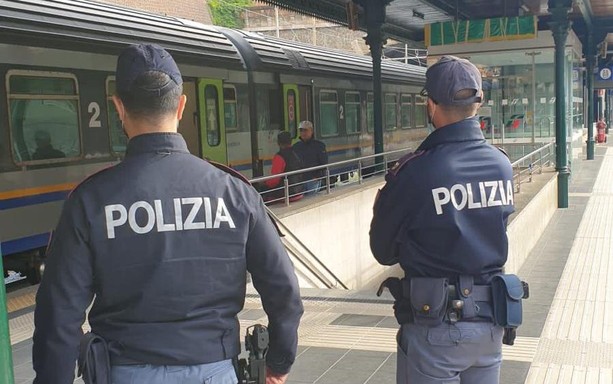 Travolto da un treno a Granara, morto un uomo di 72 anni: linea Acqui Terme-Genova sospesa