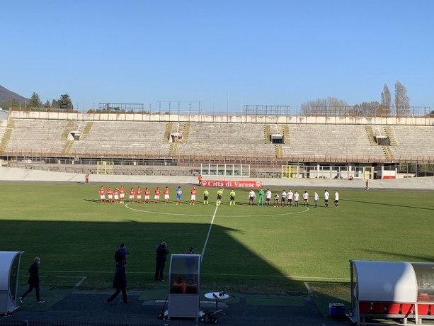 Il Varese le ha provate tutte, ma ha perso ancora: la Caronnese passa di misura, biancorossi ancora a bocca asciutta Il Varese le ha provate tutte, ma ha perso ancora: la Caronnese passa di misura, biancorossi ancora a bocca asciutta