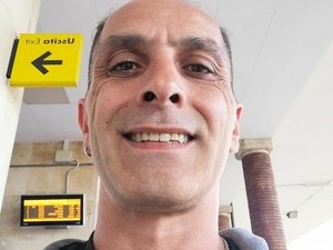 Falsi profili TikTok per adescare bambine, il caso Mulas riapre il dibattito sull'uso dei social tra i giovanissimi: "Dobbiamo salvarli dagli orchi del web"