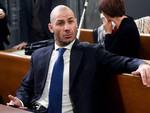 Arrestato Riccardo Bossi: il figlio del fondatore della Lega deve scontare 5 anni e 9 mesi Arrestato Riccardo Bossi: il figlio del fondatore della Lega deve scontare 5 anni e 9 mesi