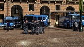 Sabato ad alta tensione: Torino si blinda tra cortei a sorpresa dopo il nuovo decreto sicurezza