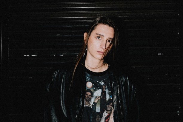La musica che ci gira intorno - Emma Nolde torna a Genova al Balena Festival: “Sul palco con la band per divertirci e sperimentare” La musica che ci gira intorno - Emma Nolde torna a Genova al Balena Festival: “Sul palco con la band per divertirci e sperimentare”