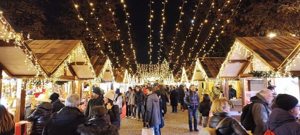 Il Villaggio di Natale sarà in piazza Solferino anche nel 2026 Il Villaggio di Natale sarà in piazza Solferino anche nel 2026