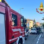 FOTO. Due auto si scontrano in via Jamoretti: tre persone ferite a Induno Olona