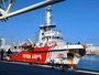 La nave Open Arms attracca a Savona: a bordo 85 persone salvate nel Mediterraneo (FOTO)