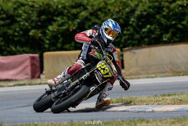 Motociclismo cuneese in lutto per la scomparsa di Enrico Veglia Motociclismo cuneese in lutto per la scomparsa di Enrico Veglia