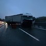 Incidente sulla A5 in direzione Aosta: autostrada chiusa prima di Volpiano Incidente sulla A5 in direzione Aosta: autostrada chiusa prima di Volpiano