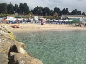 Sanremo, revocato il divieto di balneazione alla 'Bussola' ma i danni restano: “Giorni difficili, pesanti perdite per gli stabilimenti”