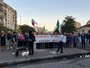Barriera in protesta davanti al trincerone: “Da 20 anni solo parole, vogliamo una bonifica” [FOTO]