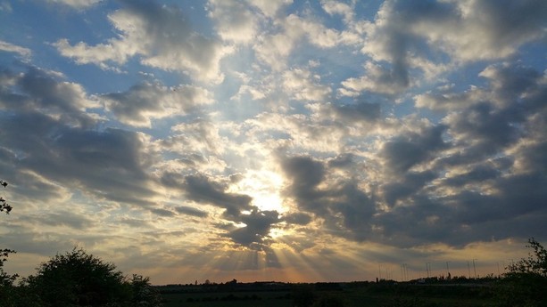 Meteo, il fine settimana regala temperature più alte: ma non bisogna farci l'abitudine. Torna il fresco