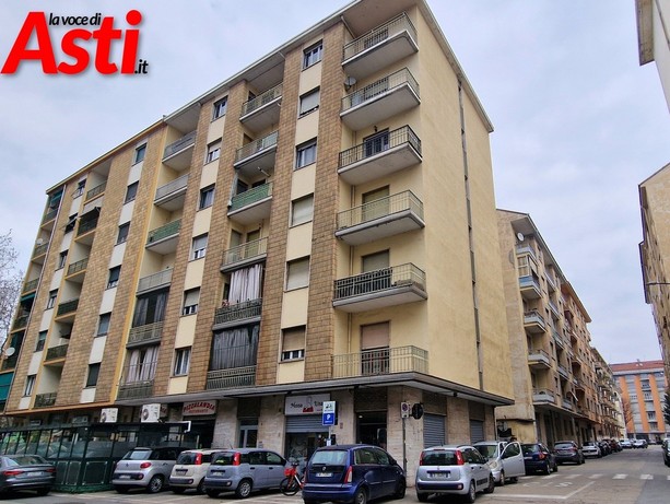 Allarme igienico in piazza Leonardo da Vinci: il Comune interviene su alloggi con animali in possibile stato di sofferenza Allarme igienico in piazza Leonardo da Vinci: il Comune interviene su alloggi con animali in possibile stato di sofferenza