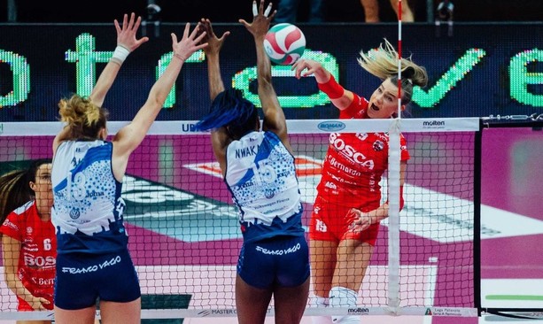 Volley femminile A1: Bosca S.Bernardo Cuneo, confermata Adelina Ungureanu