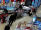 Saccheggiavano i duty free di Malpensa in cerca di profumi griffati: tre in manette Saccheggiavano i duty free di Malpensa in cerca di profumi griffati: tre in manette