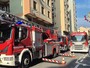 Incendio in un appartamento in via Torino, uomo intubato e trasferito al Centro Ustionati del San Martino Incendio in un appartamento in via Torino, uomo intubato e trasferito al Centro Ustionati del San Martino