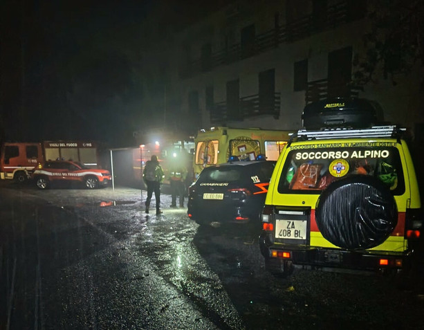 Sassello, ritrovato l'uomo disperso nei giorni scorsi in una zona impervia; è  in codice rosso ma cosciente