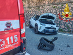 Violento schianto tra due auto sulla statale a Induno Olona, un ferito portato in ospedale in elicottero