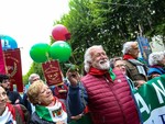 Per un “lavoro dignitoso”,  a Torino sfila il corteo del Primo Maggio in una città blindata