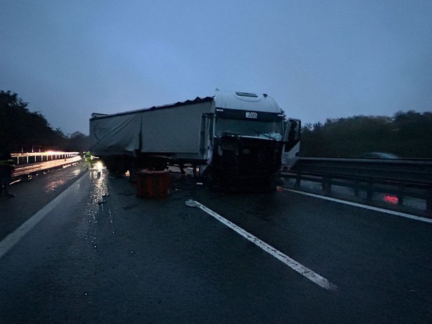 Incidente sulla A5 in direzione Aosta: autostrada chiusa prima di Volpiano