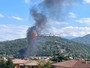 Densa colonna di fumo in centro a Villanova: intervengono i Vigili del Fuoco Densa colonna di fumo in centro a Villanova: intervengono i Vigili del Fuoco