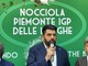 Allo chef Cannavacciuolo la Nocciola d'Oro delle Langhe: “Il segreto di questa terra è l’eccellenza dei vostri prodotti” Allo chef Cannavacciuolo la Nocciola d'Oro delle Langhe: “Il segreto di questa terra è l’eccellenza dei vostri prodotti”