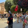 Venticinque anni dal G8 di Genova, oggi il primo corteo. Vittorio Agnoletto: "Oggi un altro mondo è diventato urgente" Venticinque anni dal G8 di Genova, oggi il primo corteo. Vittorio Agnoletto: "Oggi un altro mondo è diventato urgente"