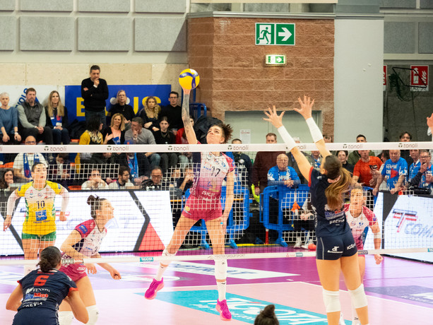Volley A1/F: Malual in uscita dalla Monviso Volley, torna Smarzek?