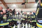 FOTO. &quot;Campioni, campioni&quot;: Crazy in trionfo nella bolgia di via Albani grazie alla linea dei &quot;Re Magi&quot;
