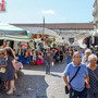 Mercato, da oggi 240 banchi tra piazza del Palio, piazza Libertà e largo Saracco. Questa mattina l'inaugurazione [FOTOGALLERY]